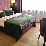 Otel Gut Am 4*
